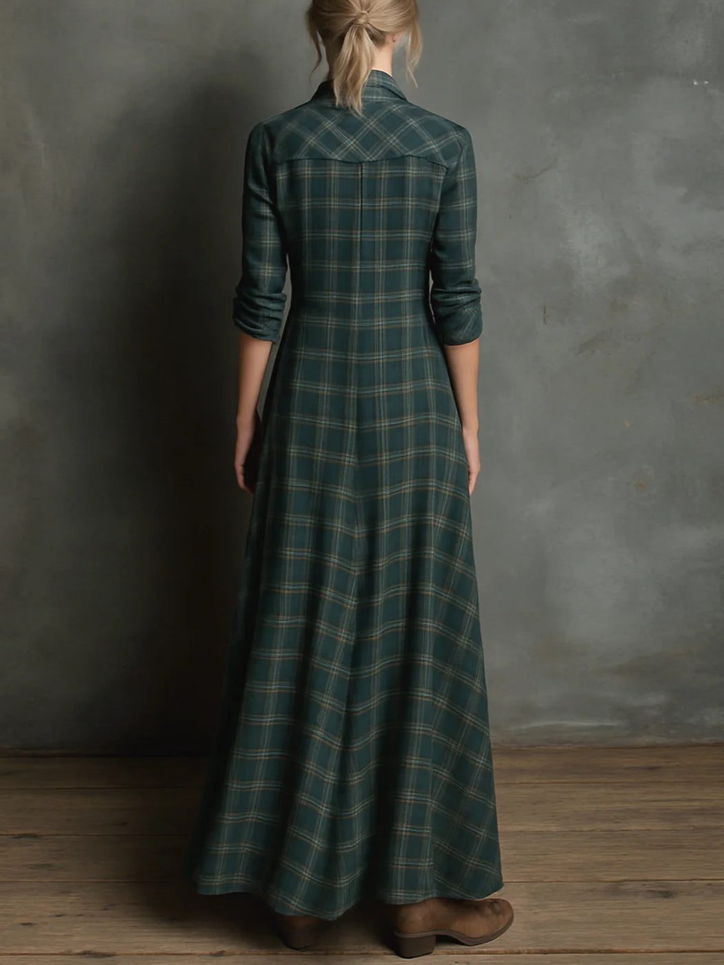 María José | Vestido Largo de Cuadros con Escote en V