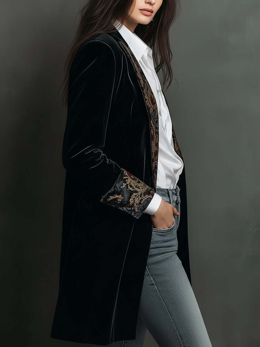 Leonor | Blazer Entallado con Estampado Barroco Negro