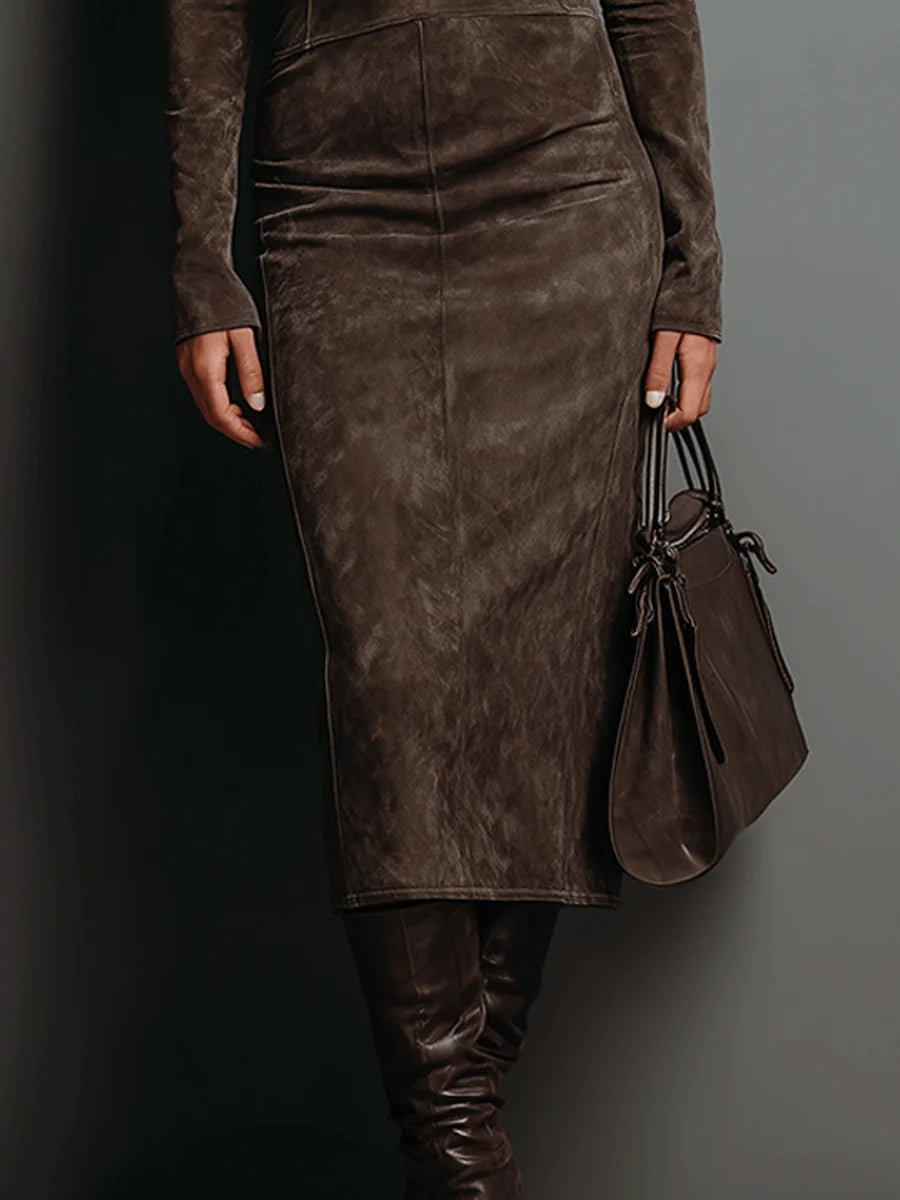 Covadonga | Vestido Midi Entallado de Cuello Alto