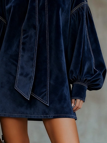 Loreto | Vestido Corto Azul Noche con Lazo al Cuello