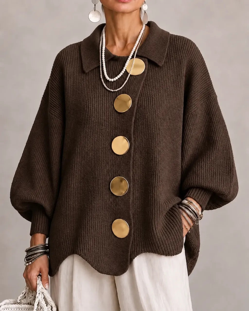 Victoria | Cárdigan Oversize con Cuello y Botones Dorados
