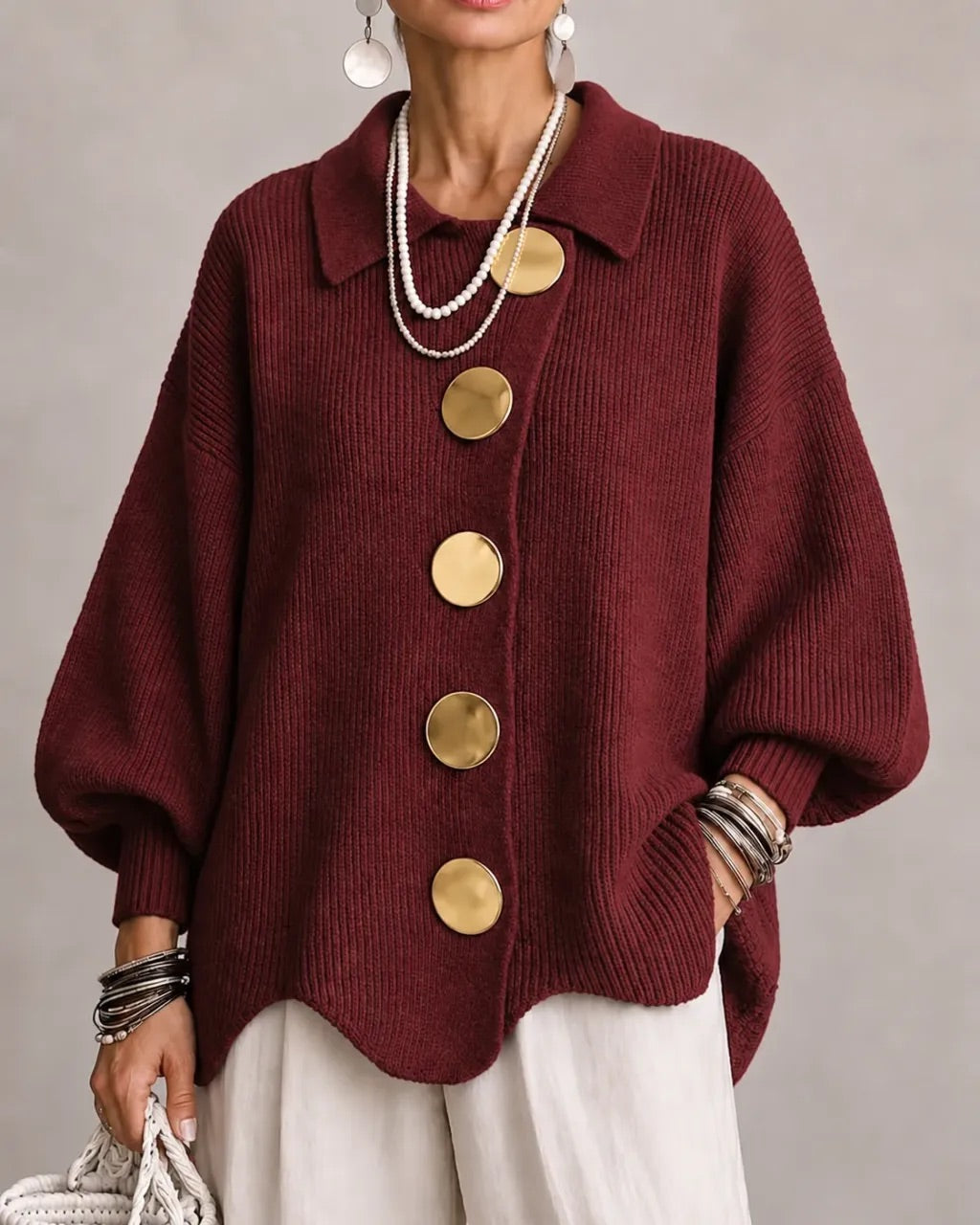Victoria | Cárdigan Oversize con Cuello y Botones Dorados